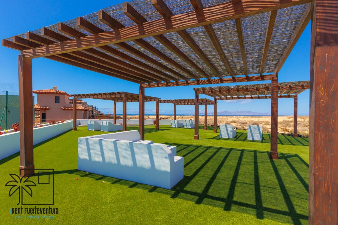 Casa De Los Viajeros Majanicho Irent Fuerteventura Villa Corralejo Luaran gambar