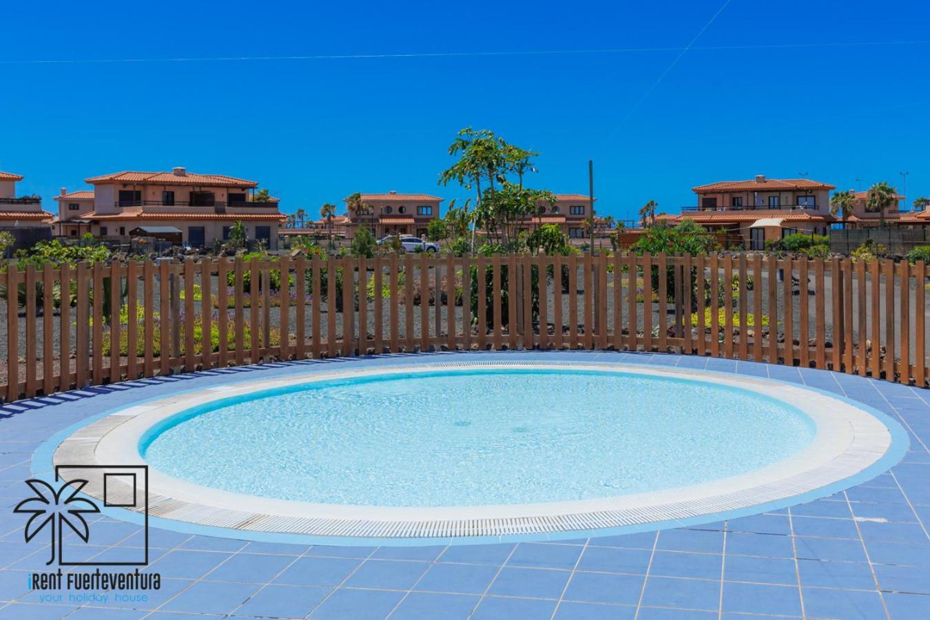 Casa De Los Viajeros Majanicho Irent Fuerteventura Villa Corralejo Luaran gambar