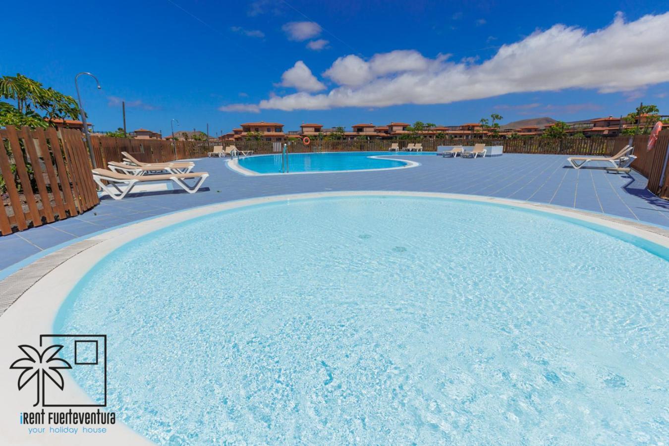 Casa De Los Viajeros Majanicho Irent Fuerteventura Villa Corralejo Luaran gambar